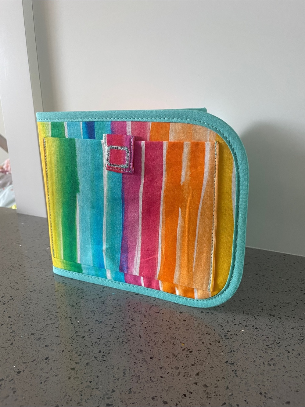 Lovevery Standing Card Holder